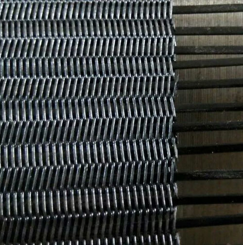 Latest company news about a correia preta da malha da espiral do poliéster para a máquina larga da impressora envia a Argentina