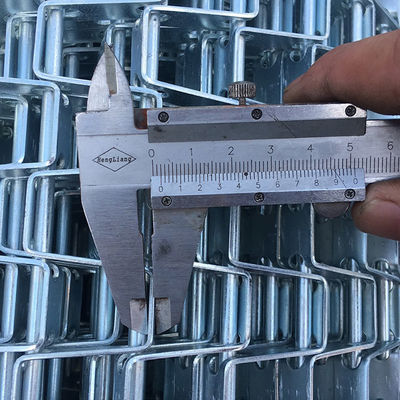 Bom preço. Fio galvanizado favo de mel Mesh Conveyor Belt da placa on-line