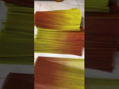 Cortina de bobina de malha de arame de alumínio de tom duplo personalizada para teto de hotel ou restaurante