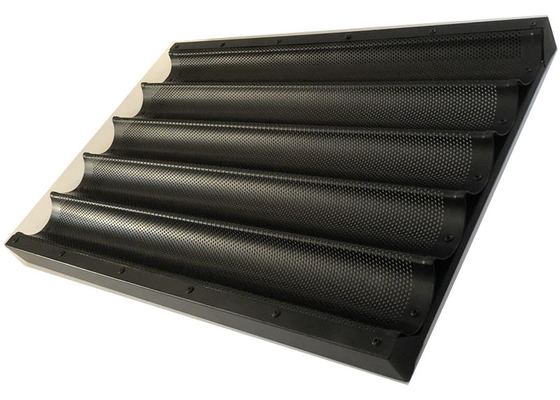 Bom preço. O Baguette de 60*40 Cm que coze o revestimento de Tray Metal Oven Non Stick perfurou on-line