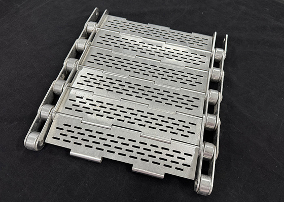 Bom preço. Faixa transportadora de ligação de placa perfurada com placa lateral / proteção on-line