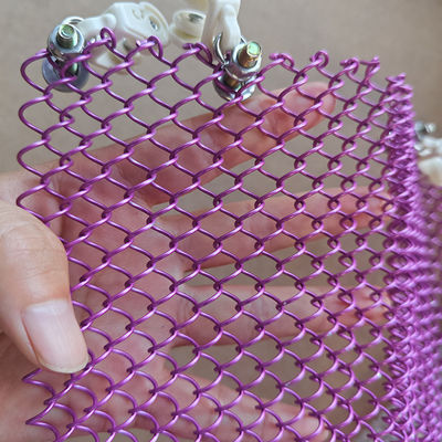 Bom preço. Cortina de malha metálica para tectos e divisórias on-line