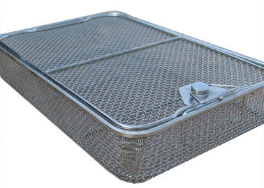 Bom preço. das cestas médicas da esterilização de 45*34cm tamanho de aço inoxidável do furo da rede de arame 5mm on-line