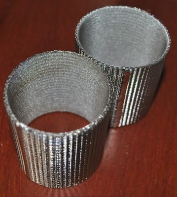Bom preço. Tubo de filtro de aço inoxidável aglomerado da resistência de corrosão de 10 mícrons na maquinaria on-line
